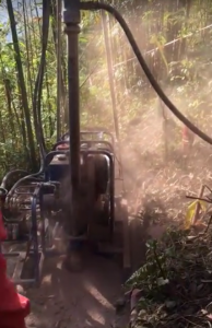 SDZ-60全液壓風(fēng)動(dòng)山地輕便鉆機(jī)現(xiàn)場(chǎng)施工8